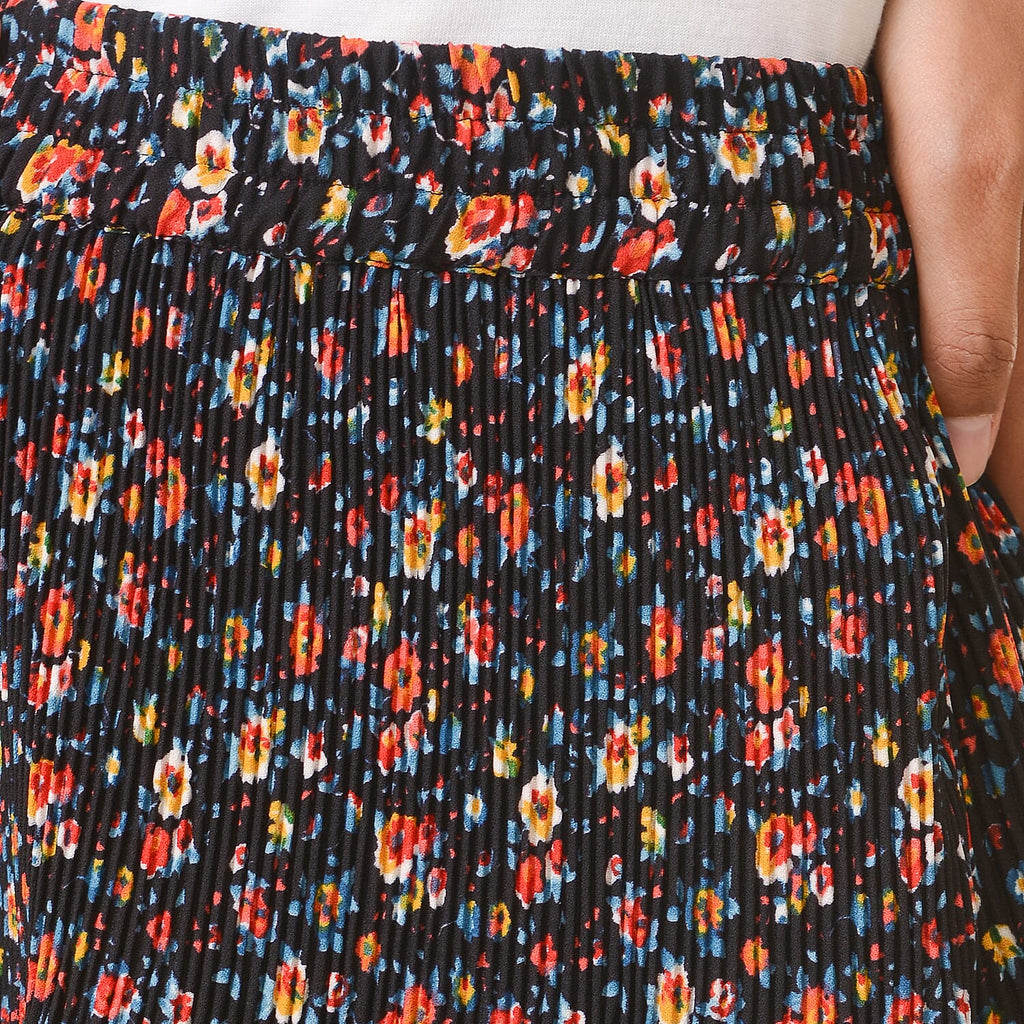 TAMSY Floral Pattern Skirt (Size M,12 - 14) - Black & Multi