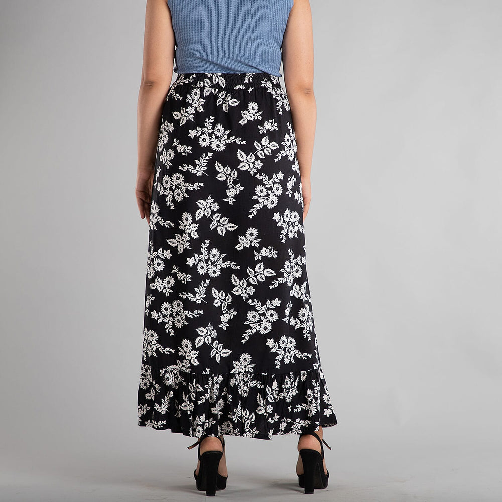 TAMSY 100% Viscose White Floral Pattern Skirt (Size 14) - Black