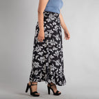 TAMSY 100% Viscose White Floral Pattern Skirt (Size 14) - Black