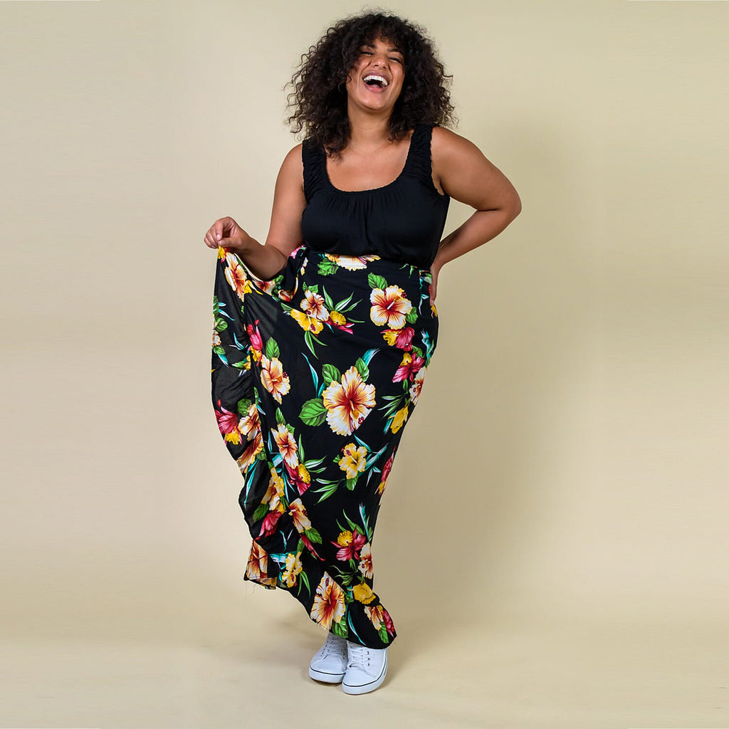 TAMSY 100% Rayon Hibiscus Floral Printed Wrap Skirt One Size Curve (Fits 18-26 ) - Black - Multi
