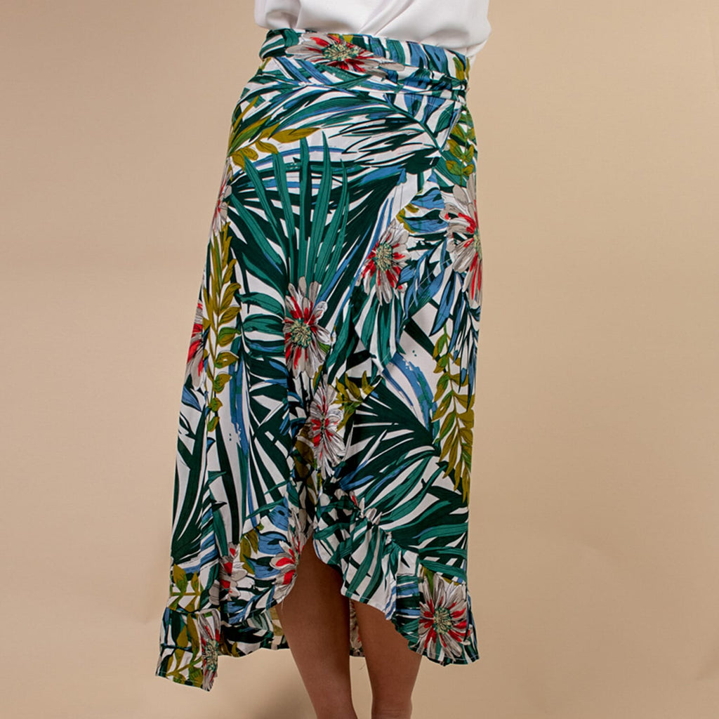 TAMSY 100% Rayon Floral Printed Wrap Skirt One Size Curve (Fits 18-26 ) - White, Green & Multi