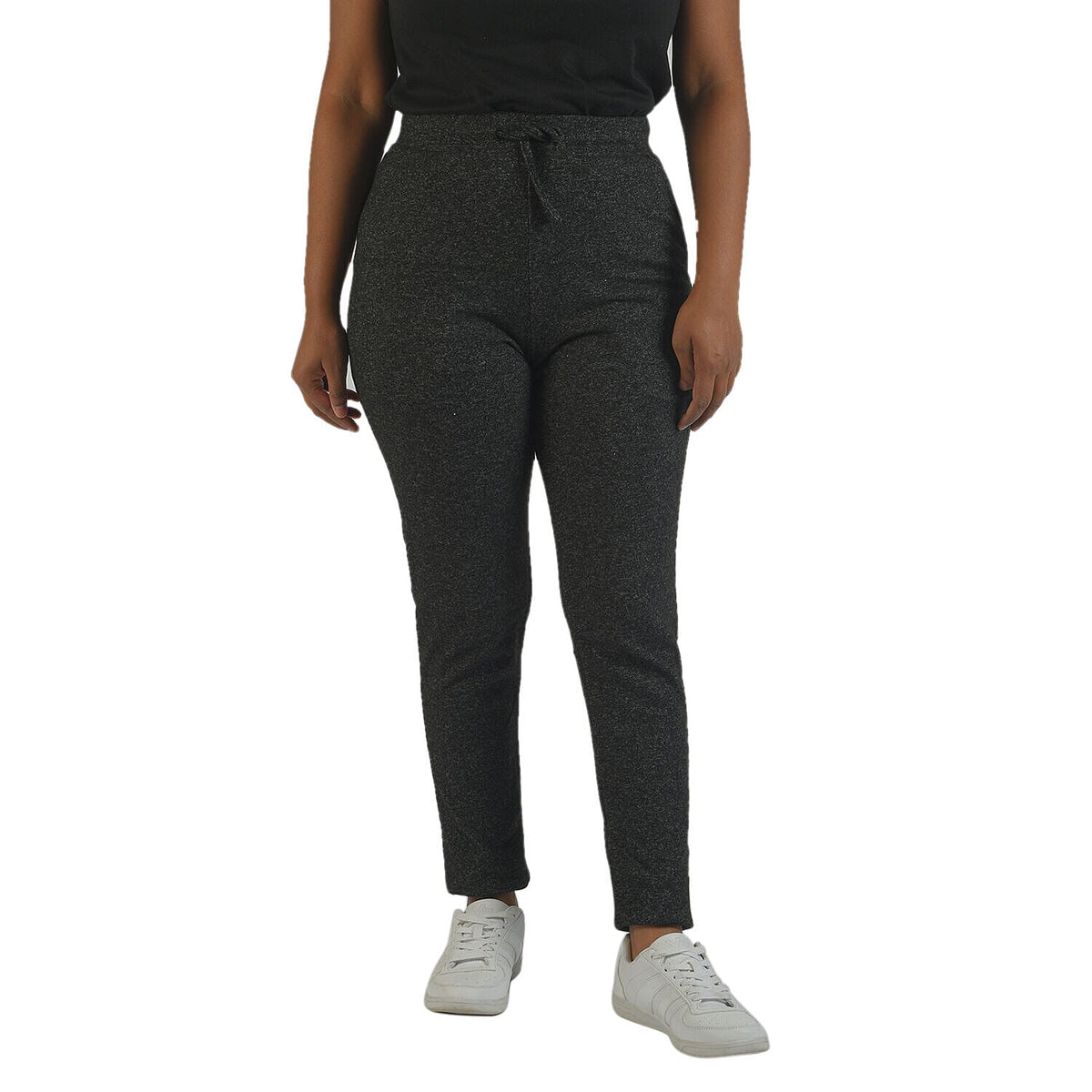 TAMSY Slim Jogger (Size M