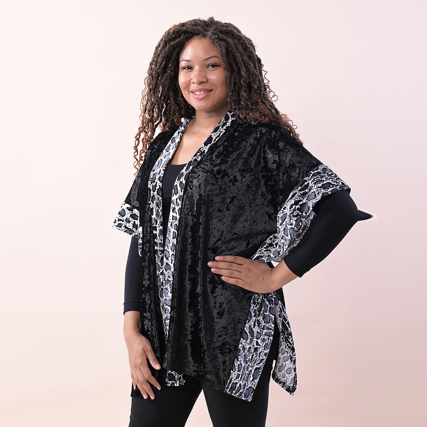 TAMSY Velvet Kimono with Leopard Print Border (Size 70x75 Cm) - Black - Grey