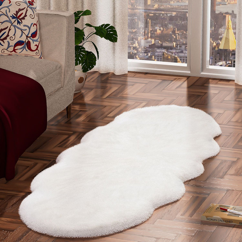 Acrylic Patterned Rug and Door Mat (Size 60x1 cm) - White & White