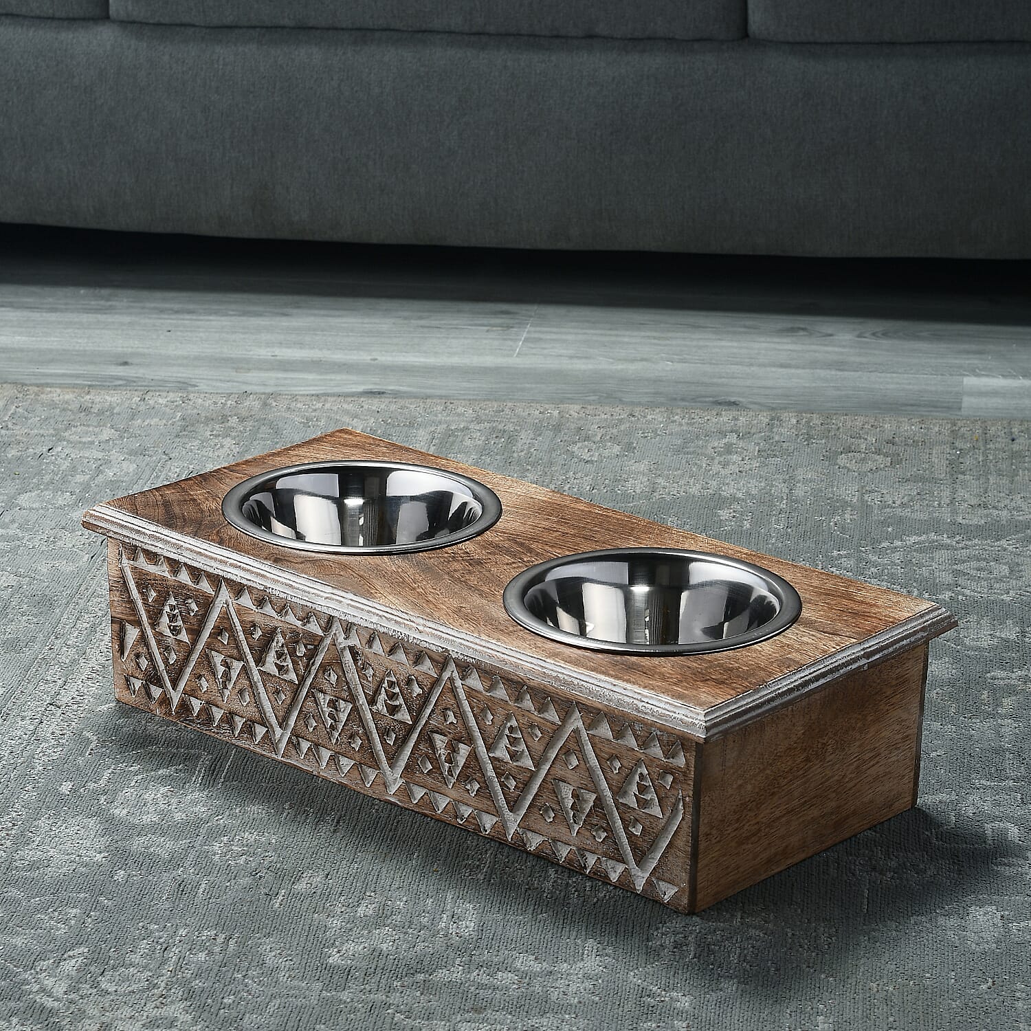 NAKKASHI Geometric Pattern Engraved Hand Carved Mango Wood Pet Feeder with Beautiful Carvings & Stainless Steel Bowls (Size 47x20x12cm) - Brown & White