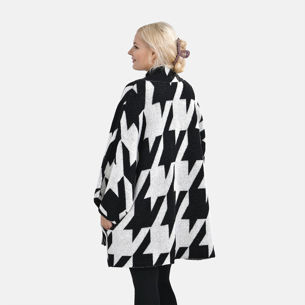 TAMSY Random Graph Grid Coatigan (One Size) - Black and White