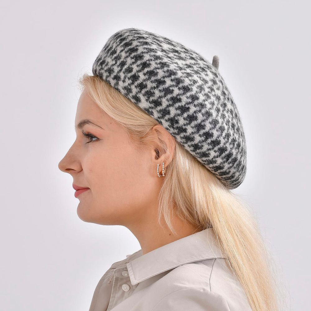 Woollen Houndstooth Pattern Beret Cap - Black (90% Wool)