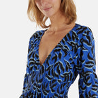 Nova of London Leaf Pattern Shirred Waist V Neck Stretch Dress (Size L) - Blue