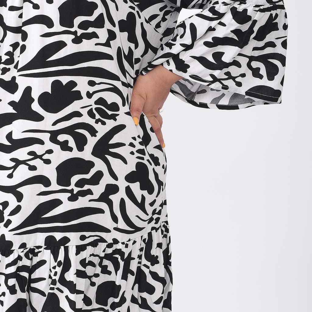 Tamsy 100% Viscose Abstract Pattern Dress (One Size 8-18) - Black and White