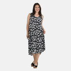 Tamsy 100% Viscose Leaf Pattern Umbrella Midi Dress (One Size) - Black - White