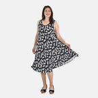 Tamsy 100% Viscose Leaf Pattern Umbrella Midi Dress (One Size) - Black - White