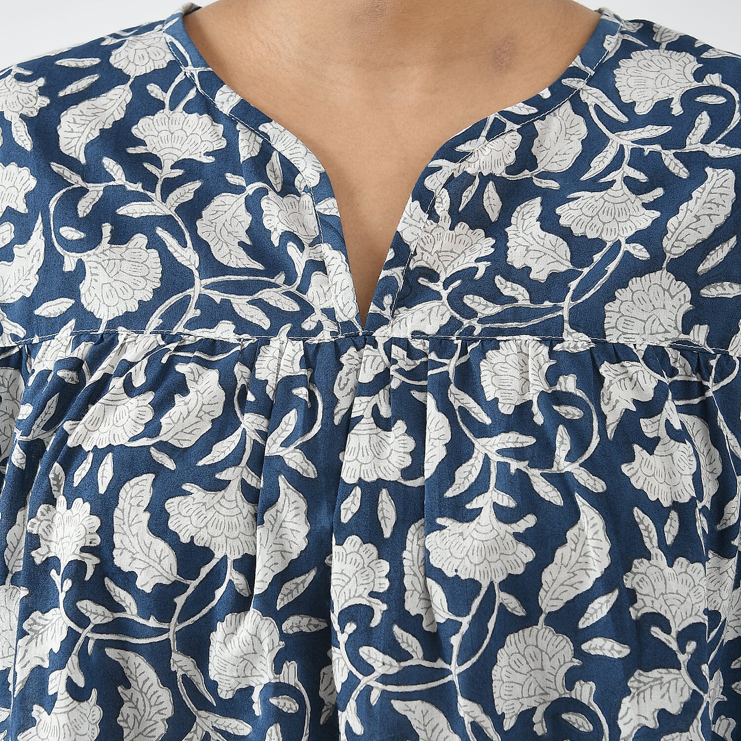 LA-MAREY Pure Cotton Block Print Blouse (Size XXL - 24 to 26) - Navy & White