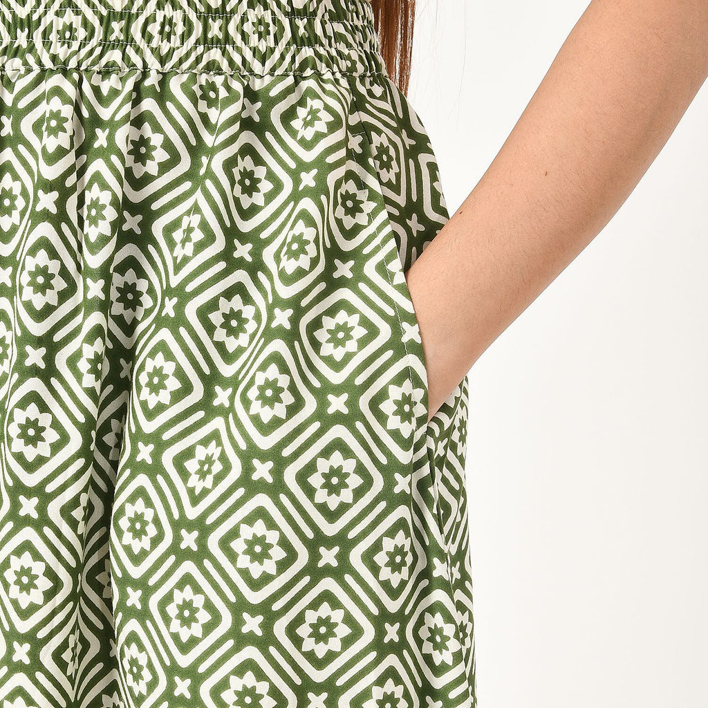 TAMSY 100% Viscose Geometric Pattern Skirt with Elastic Waist (Size XL) - Green