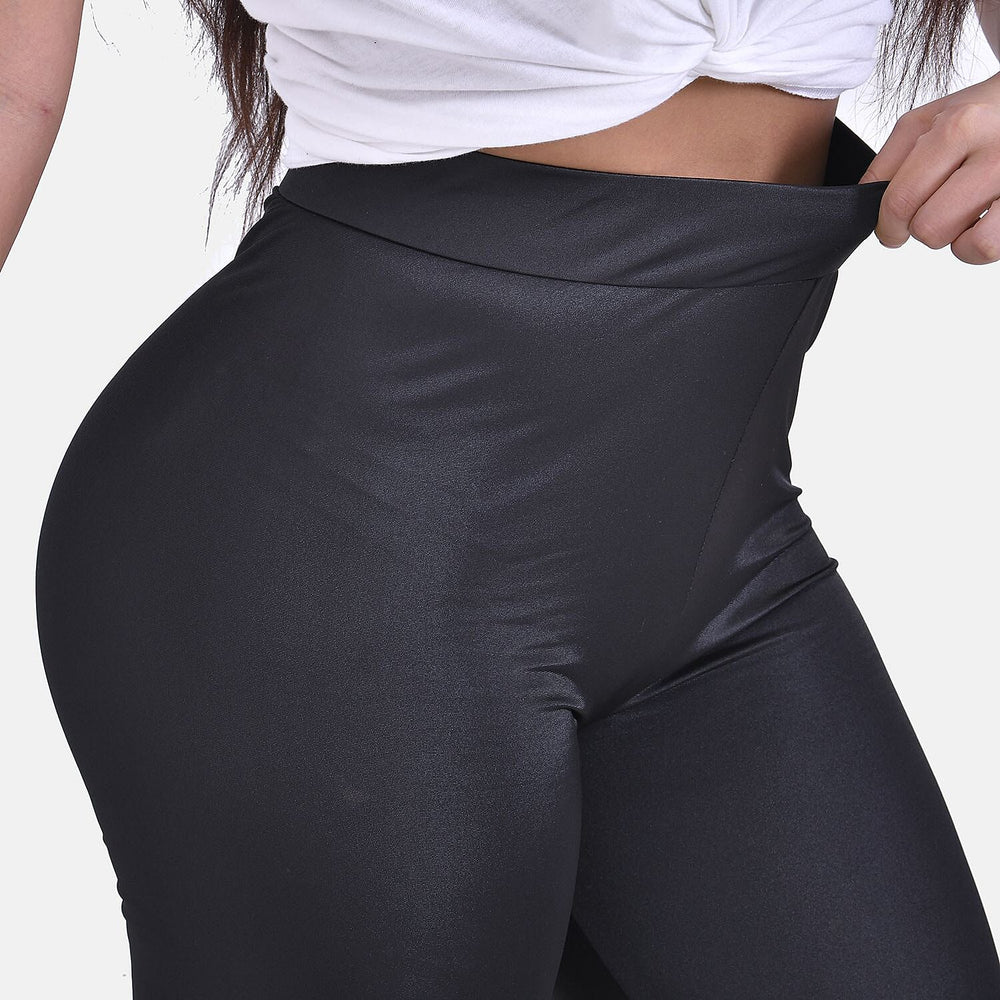 Leggings with Sheen Finish (Size L) - Black