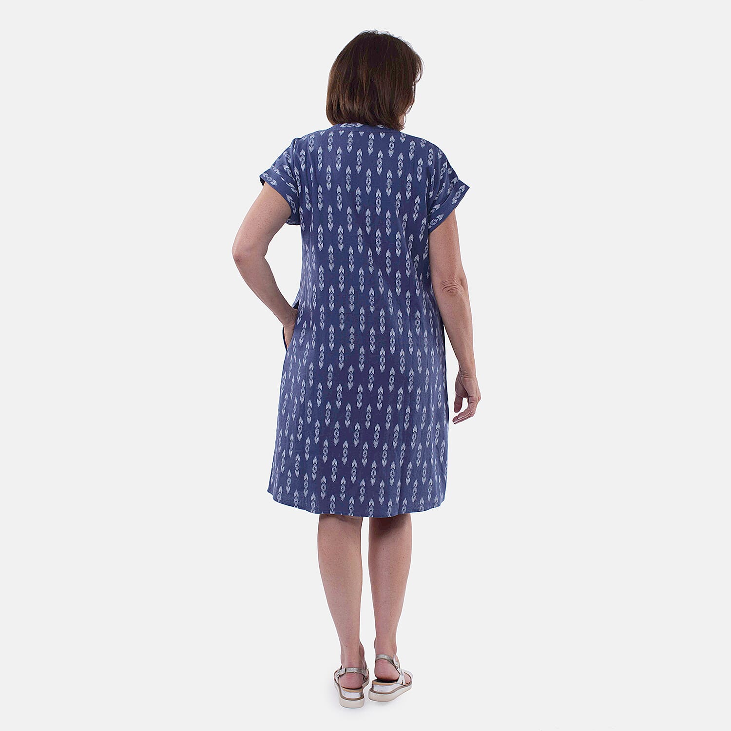 TAMSY Linen Blend Open Neck Half Placket Dress with Grown on Sleeve (Size L,16-18) - Navy - White