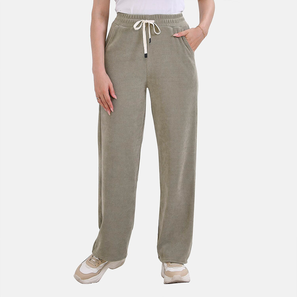Tamsy Corduroy Trousers (Size 16 to 18) - Grass Green