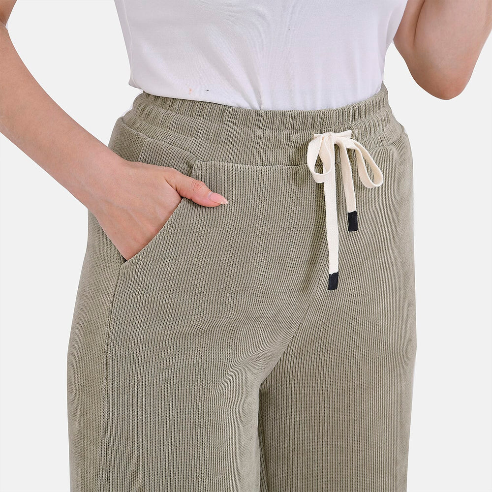 Tamsy Corduroy Trousers (Size 16 to 18) - Grass Green