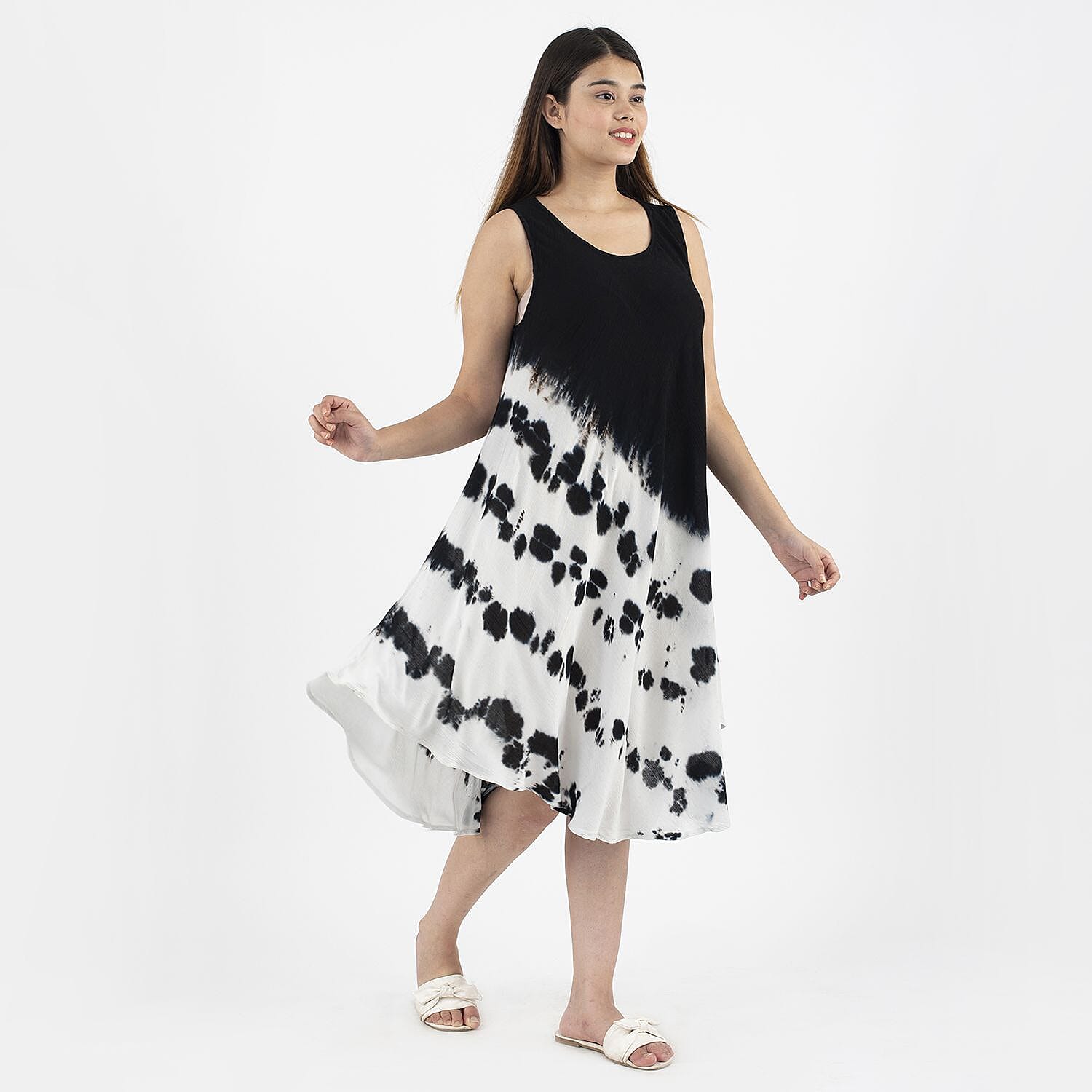 TAMSY 100% Viscose Umbrella Dress (Size - One Size Curve) - Black & White