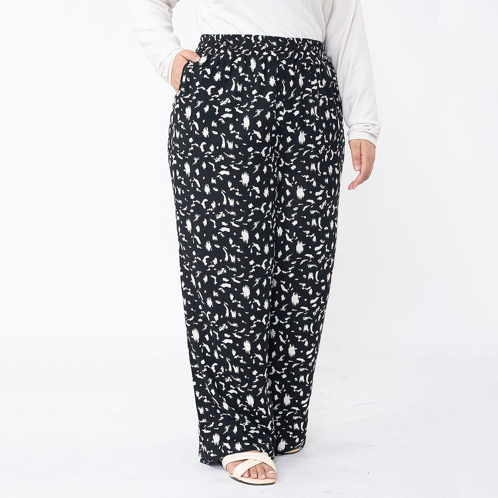 TAMSY Animal Print Trousers (Size L 16 - 18) - Grey