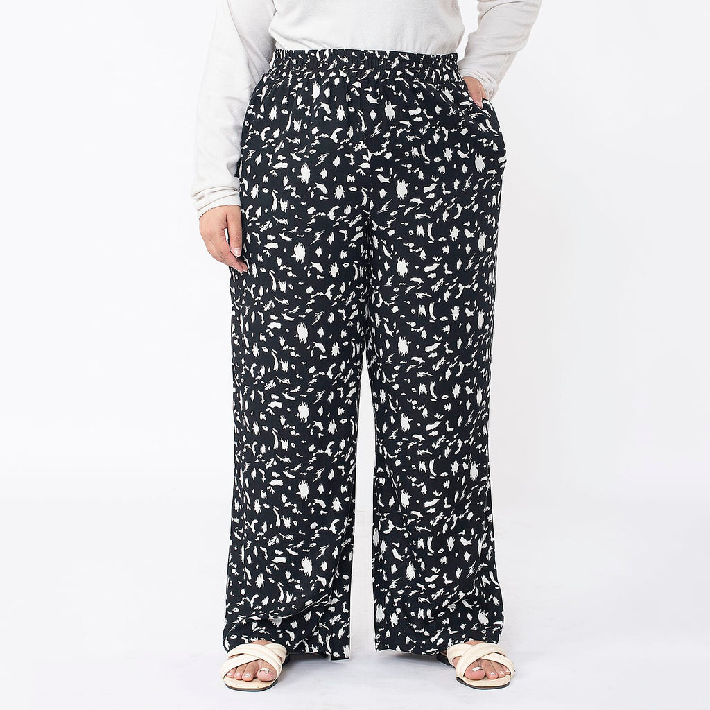TAMSY Animal Print Trousers (Size L 16 - 18) - Grey