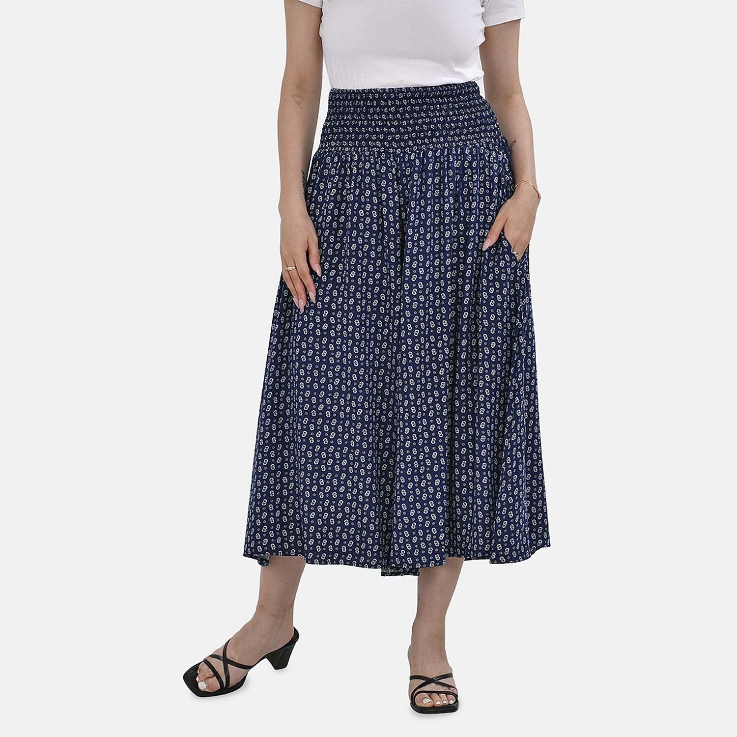 TAMSY 100% Viscose Daisy Smocked Waist Culotte (One Size Curve) - Blue