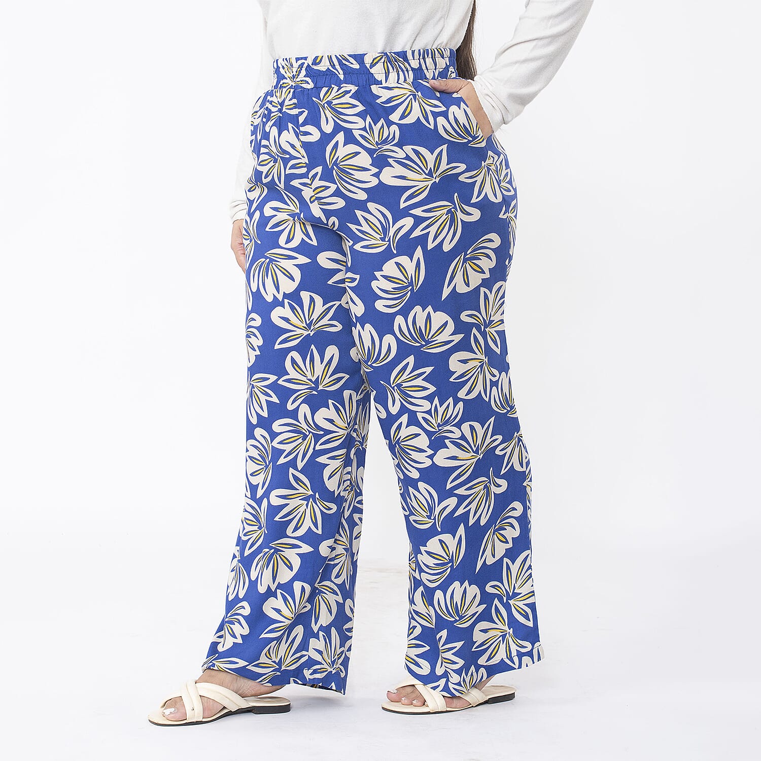 TAMSY Big Floral Pattern Trousers (Size M 12-14) - Blue
