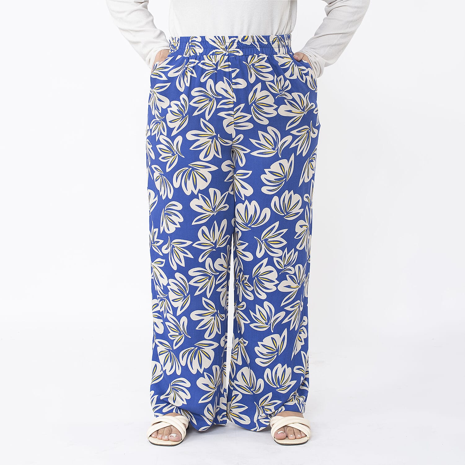 TAMSY Big Floral Pattern Trousers (Size M 12-14) - Blue