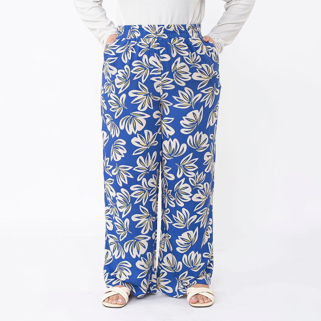 TAMSY Big Floral Pattern Trouser (Size XXL 24-26) - Blue