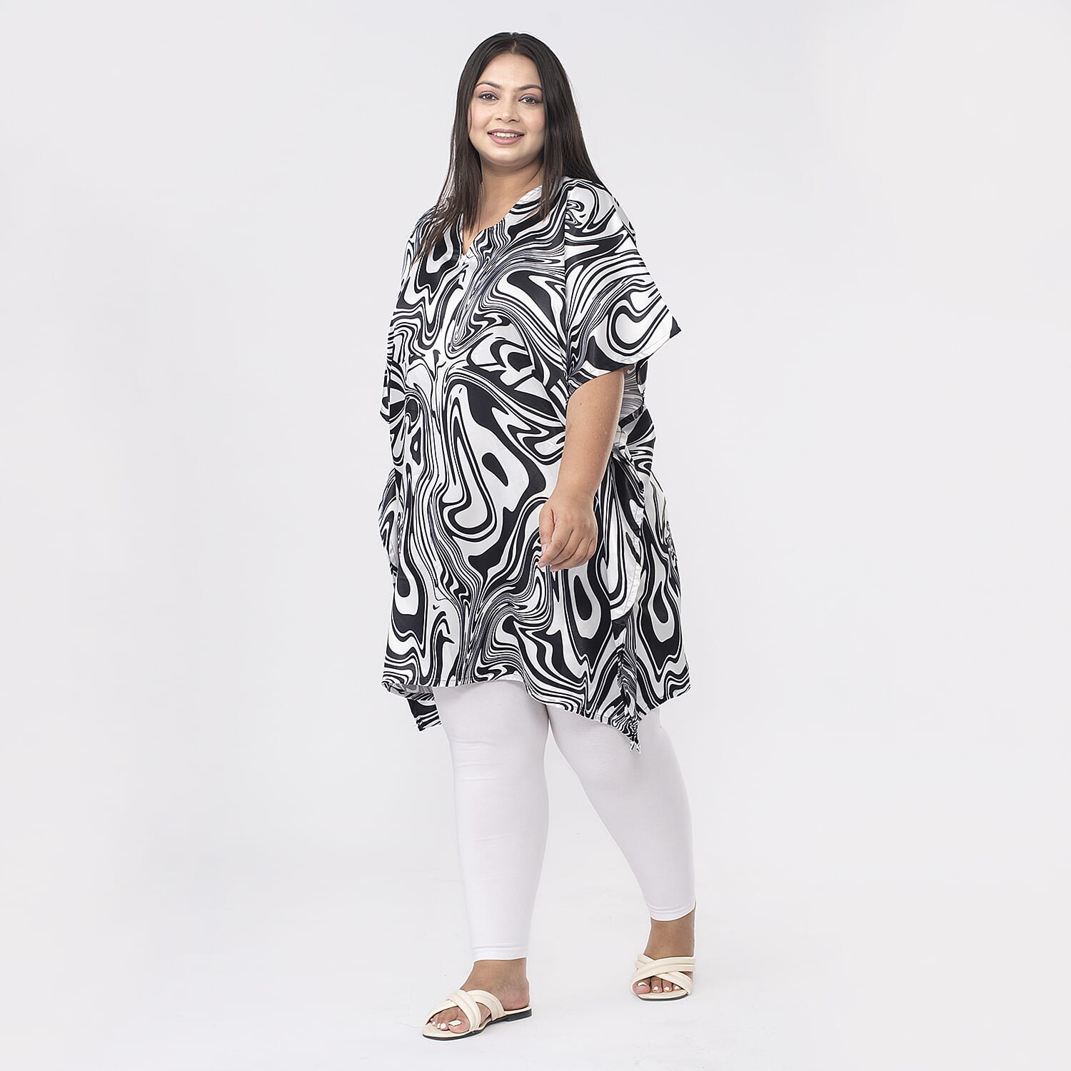 TAMSY - Satin Kaftan (One Size) - Black