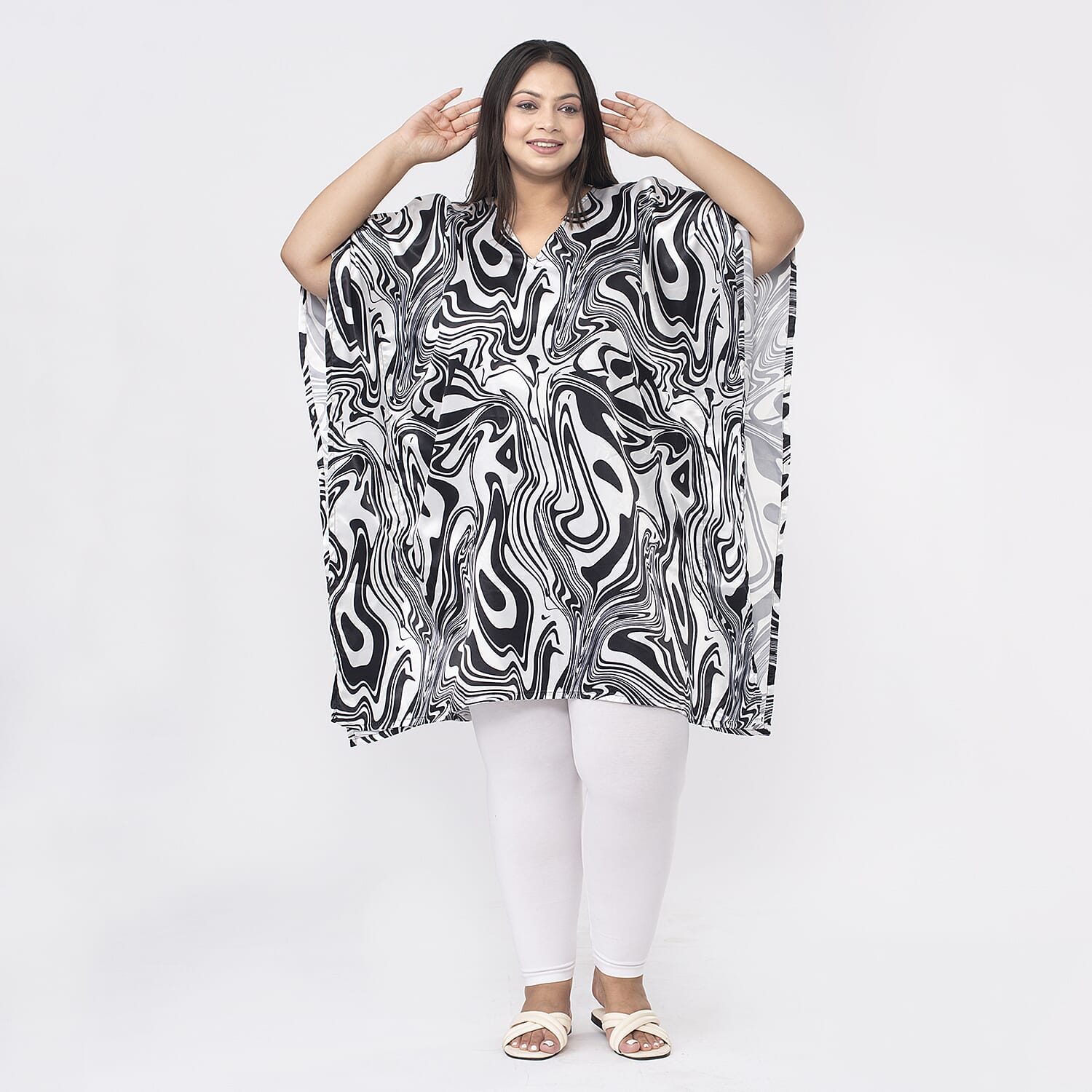 TAMSY - Satin Kaftan (One Size) - Black