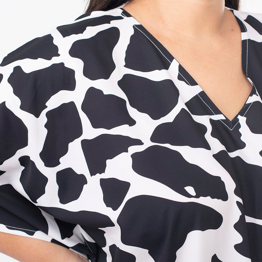 TAMSY Animal Printed Long Kaftan (One Size Curve, 20-26) - Beige and Black