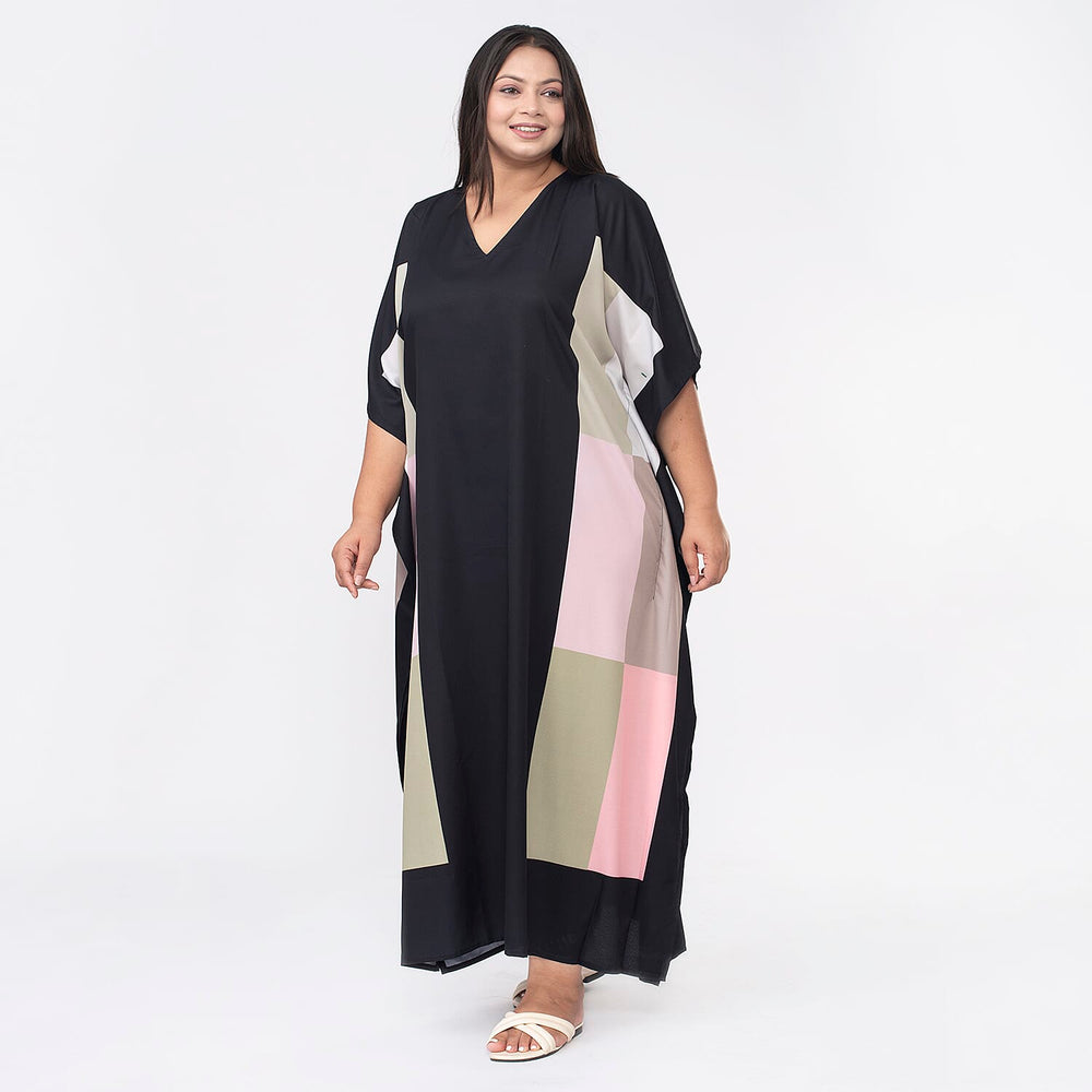 TAMSY Square Printed Long Kaftan (One Size Curve, 20-26) - Pink and Black