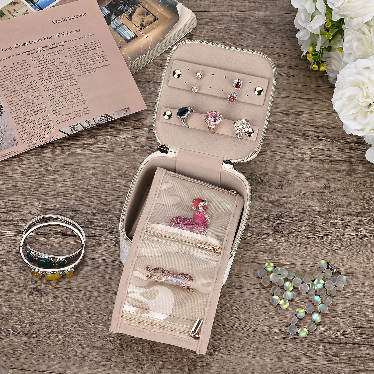 Velvet Jewellery Organiser (Size 12x12x7 cm) - Cream