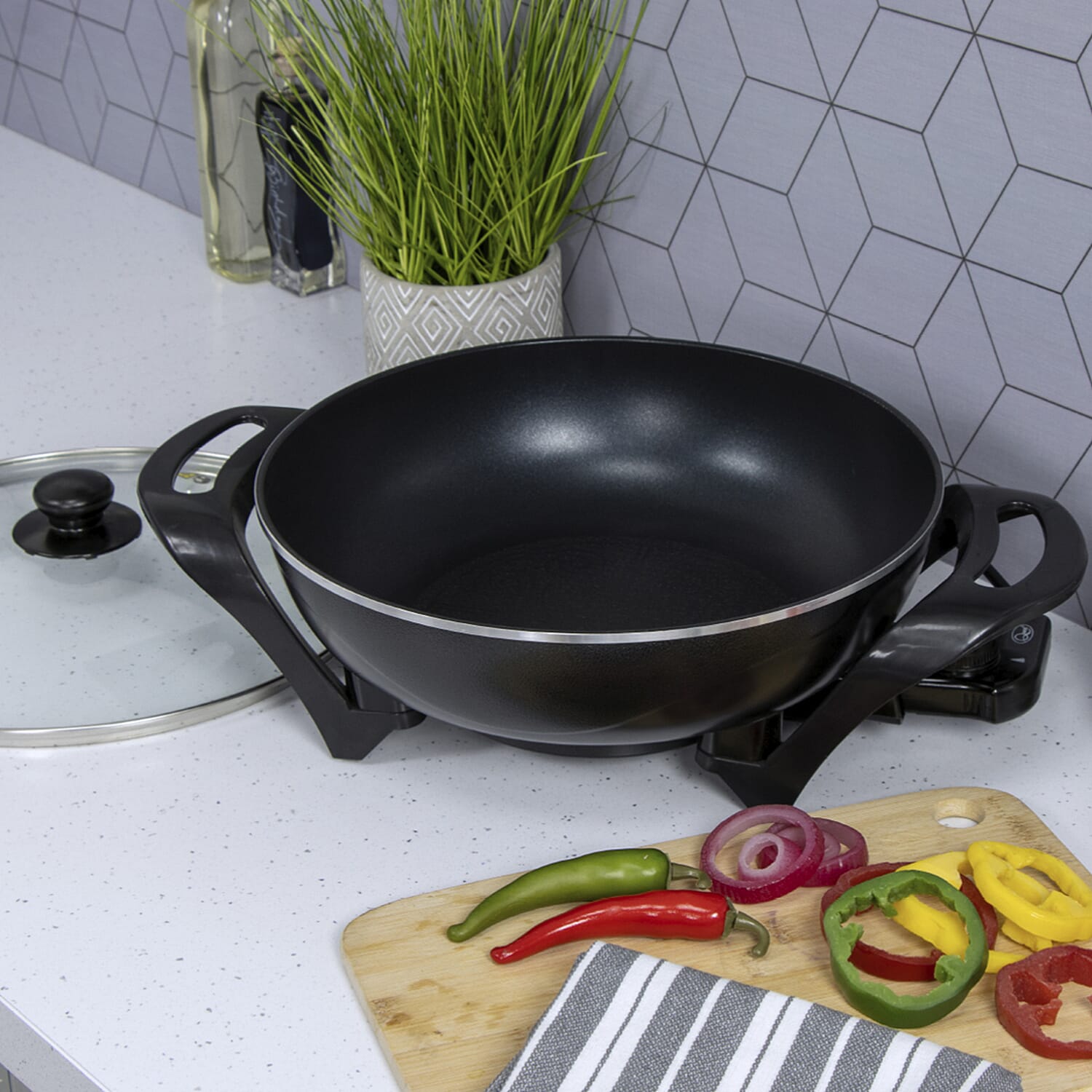 Quest Electric Non-Stick Wok with Rapid Heating Technology - 1500W