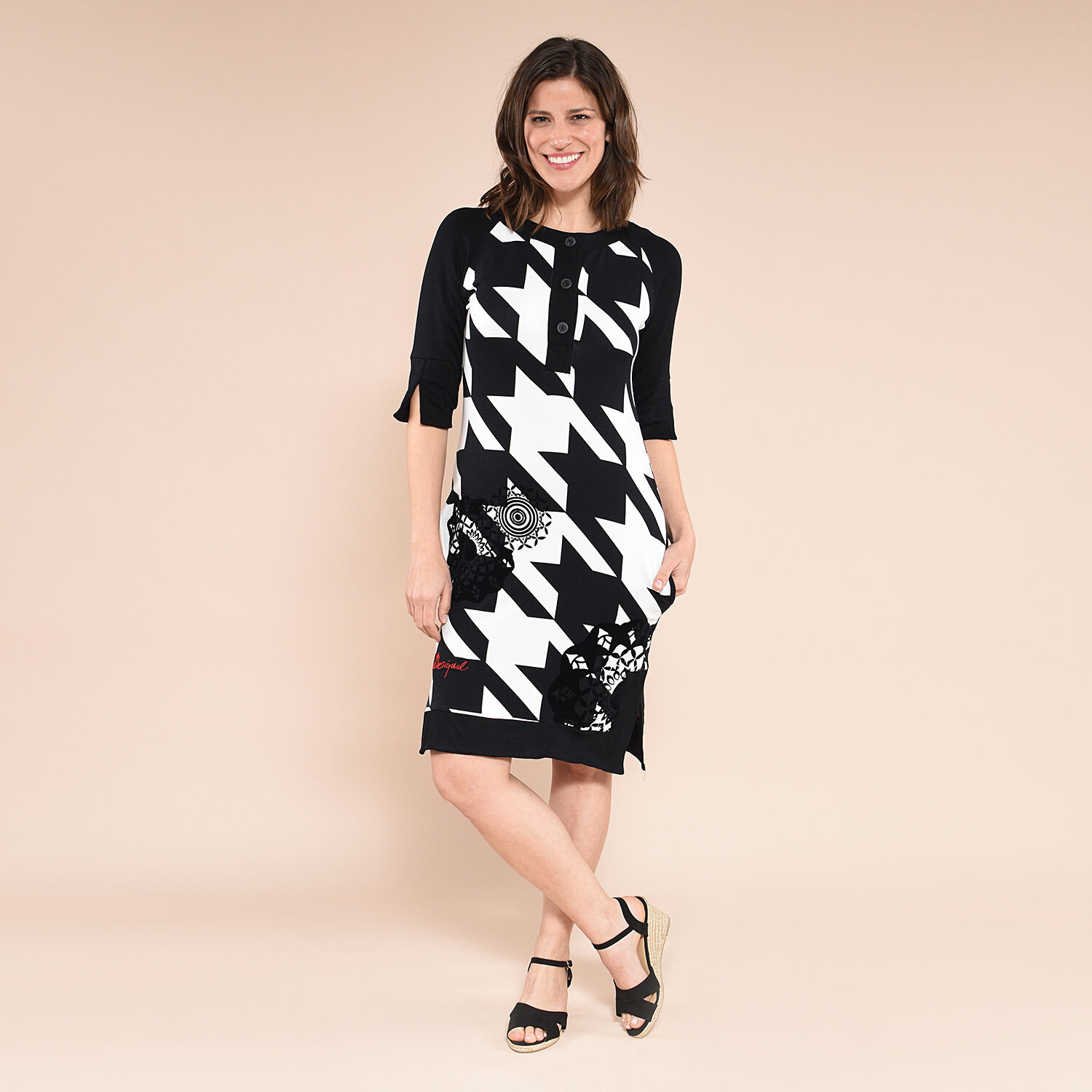 DESIGUAL Houndstooth Pattern Knitted Dress (Size XL) - Black & White